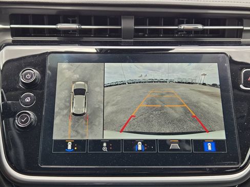 Used 2023 Chevrolet Bolt EUV Premier w/ Sun & Sound Package FWD image 19