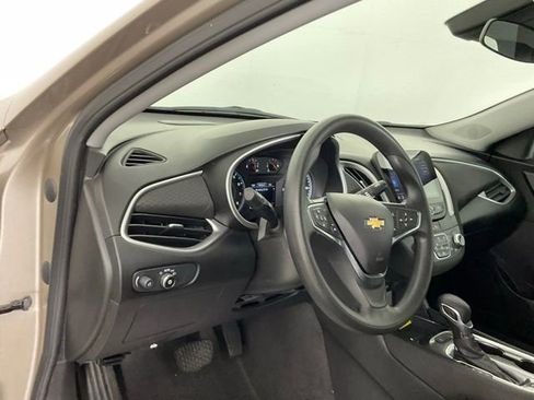 Used 2024 Chevrolet Malibu LT FWD image 14
