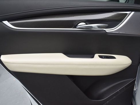 Certified 2023 Cadillac XT6 Sport w/ Technology Package image 24