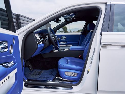 Used 2019 Rolls-Royce Ghost image 37