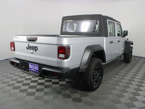 Used 2023 Jeep Gladiator Sport image 22