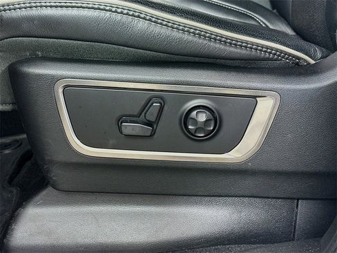 Used 2019 RAM 1500 Limited image 23