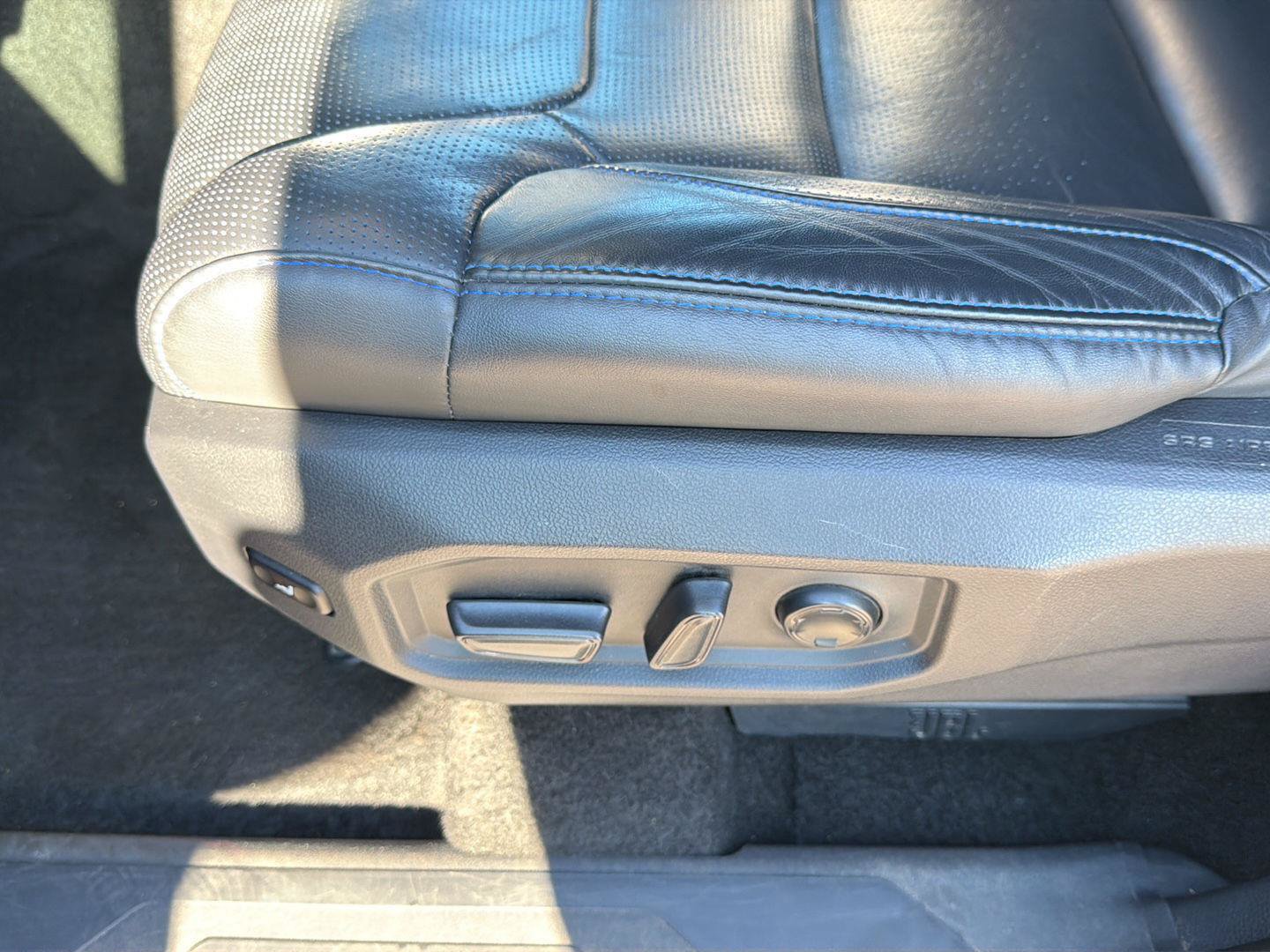 Certified 2024 Toyota Sequoia Platinum AWD/4WD image 12