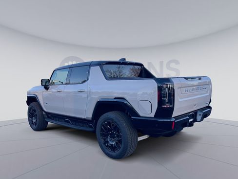 New 2026 GMC Hummer EV 4x4 Crew Cab image 4