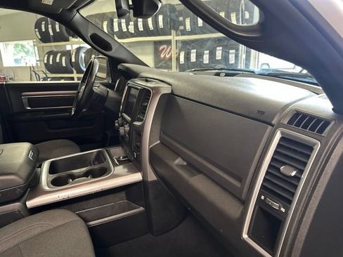 Used 2022 RAM 1500 Warlock AWD/4WD image 19