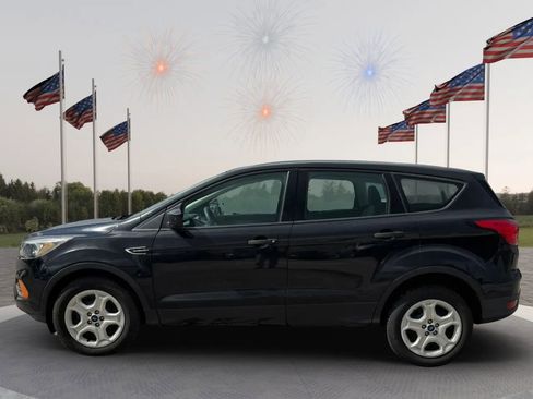 Used 2019 Ford Escape S image 4