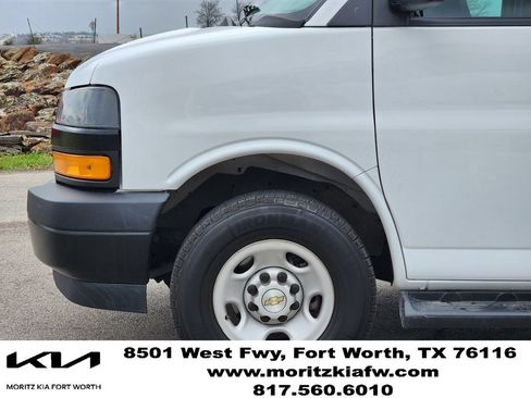 Used 2023 Chevrolet Express 3500 LS RWD image 8