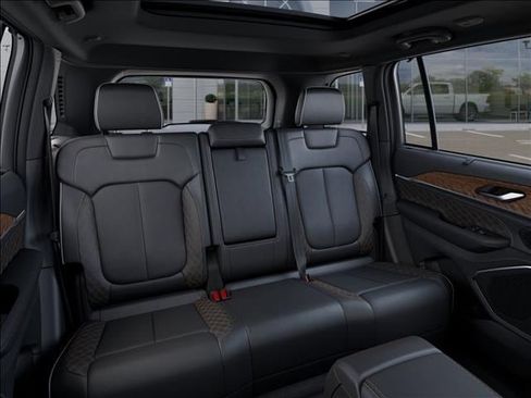 New 2025 Jeep Grand Cherokee Summit w/ Obsidian Package image 15