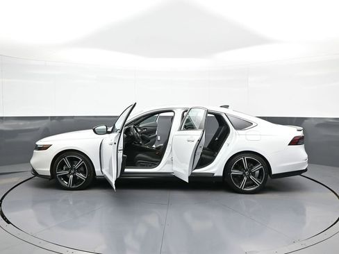 Certified 2023 Honda Accord Sport image 42