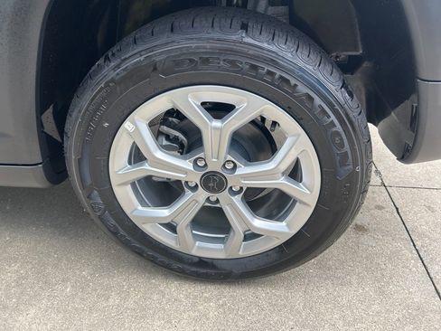 New 2025 Jeep Compass Sport image 10