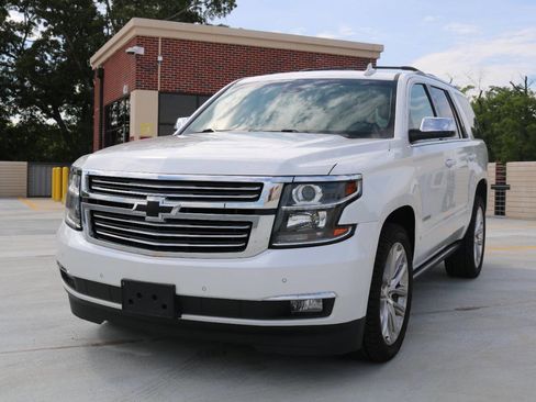 Used 2019 Chevrolet Tahoe Premier w/ Premier Plus Edition AWD/4WD image 19