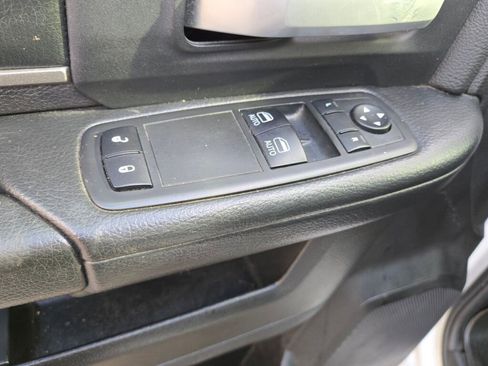 Used 2019 RAM 3500 Tradesman image 21