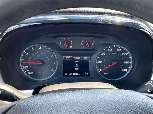 Used 2023 Chevrolet Traverse LS FWD image 21