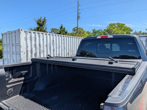 Used 2017 Ford F250 Lariat w/ Lariat Ultimate Package image 15