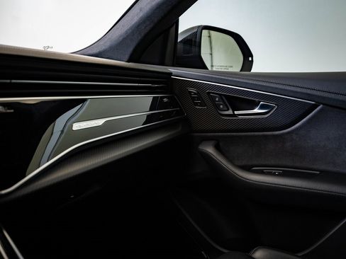 Certified 2024 Audi RS Q8 image 43