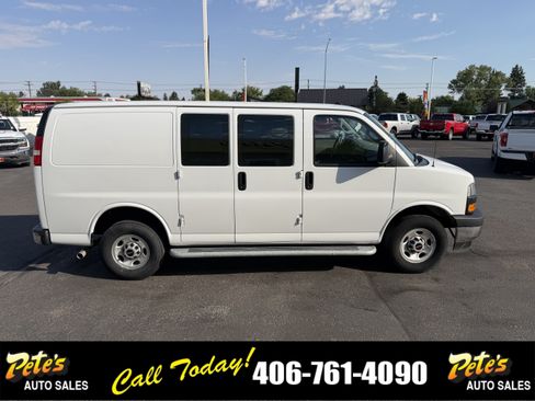 Used 2024 GMC Savana 2500 w/ Driver Convenience Package RWD image 5