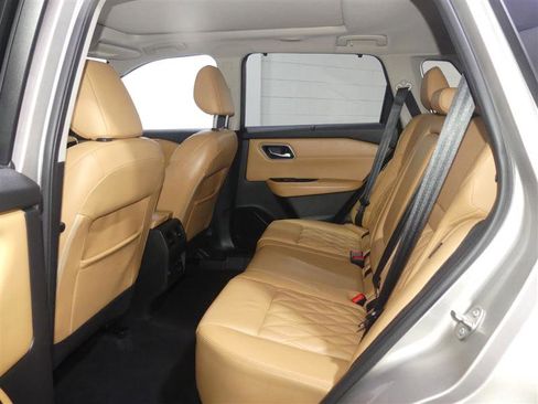 Used 2021 Nissan Rogue Platinum AWD/4WD image 28