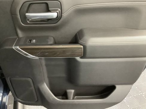 Used 2019 Chevrolet Silverado 1500 RST image 27