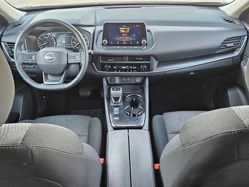 Used 2025 Nissan Rogue SV image 17