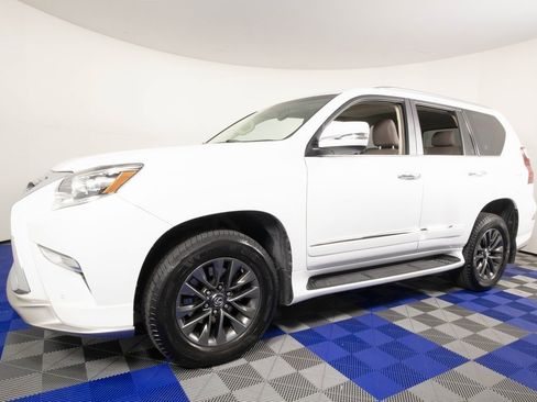 Used 2019 Lexus GX 460 Premium image 1