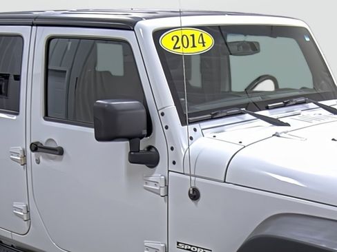 Used 2014 Jeep Wrangler Unlimited Sport w/ Quick Order Package 24S AWD/4WD image 15