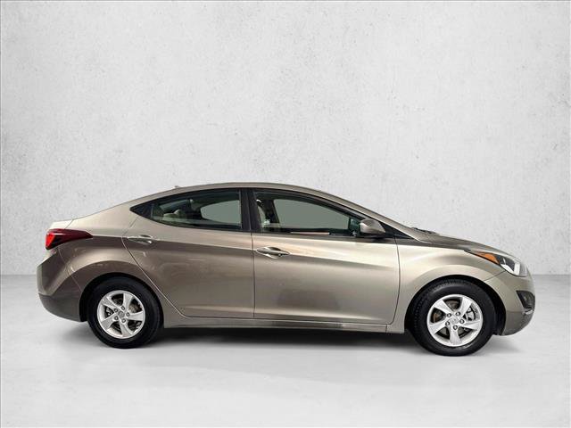 Used 2015 Hyundai Elantra SE FWD image 4