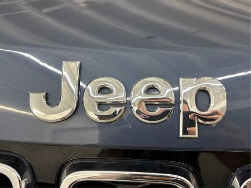 Used 2020 Jeep Grand Cherokee Limited w/ Premium Lighting Group AWD/4WD image 34