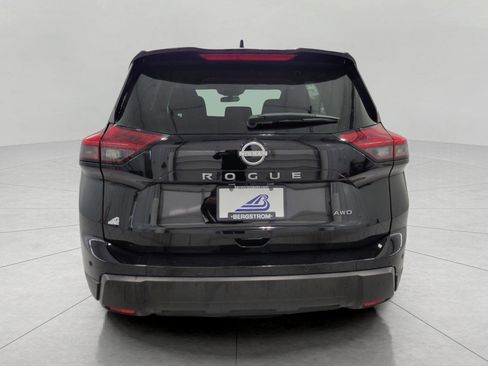 Used 2025 Nissan Rogue SV image 25