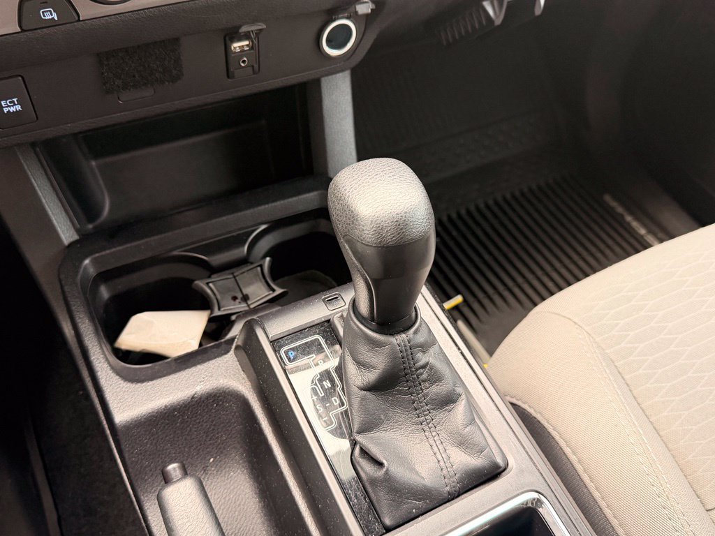 Used 2018 Toyota Tacoma SR RWD image 21