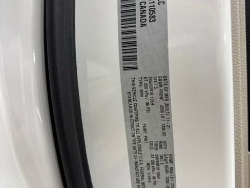 Used 2022 Chrysler Pacifica Limited image 32