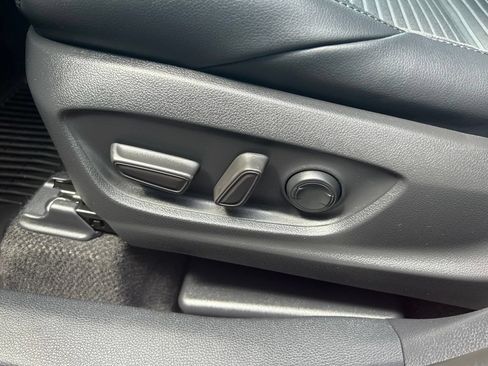 Used 2023 Toyota Corolla Cross AWD Hybrid w/ Convenience Package image 13