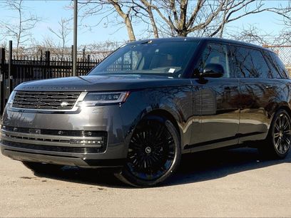 New 2025 Land Rover Range Rover Long Wheelbase SE