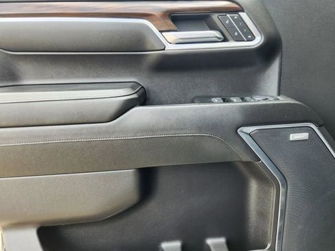 Used 2023 GMC Sierra 1500 SLT image 23