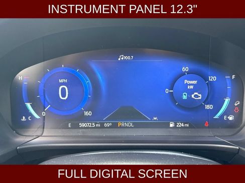 Used 2022 Ford Escape Titanium FWD image 20