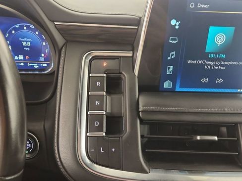 Used 2023 Chevrolet Tahoe LT image 28