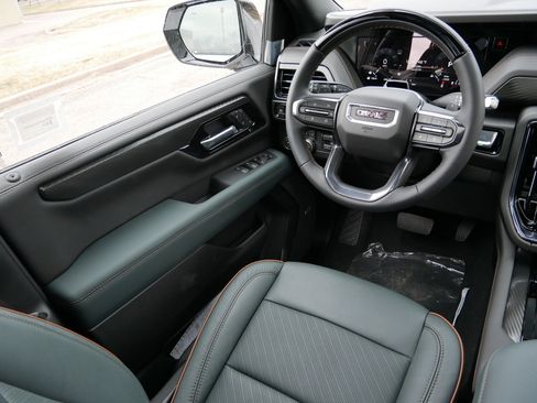 New 2026 GMC Yukon AT4 image 11