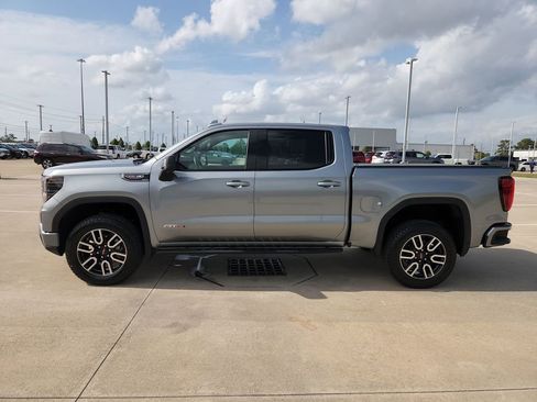 Used 2026 GMC Sierra 1500 AT4 w/ AT4 Premium Package AWD/4WD image 8