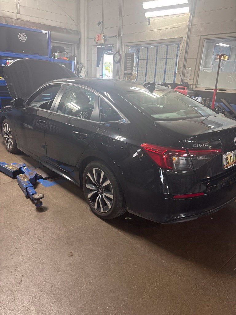 Used 2022 Honda Civic EX image 2