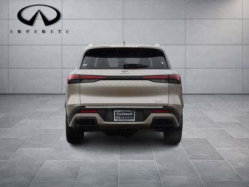 Used 2024 INFINITI QX60 Luxe w/ Vision Package image 6