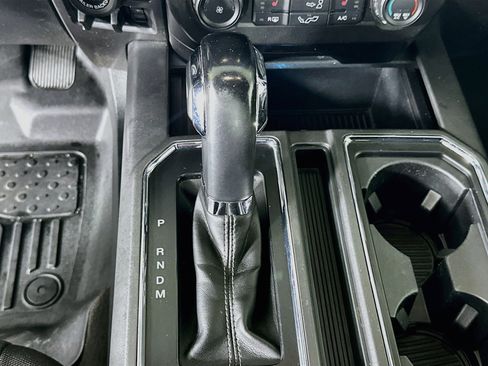 Used 2019 Ford F150 XLT w/ Equipment Group 302A Luxury AWD/4WD image 24