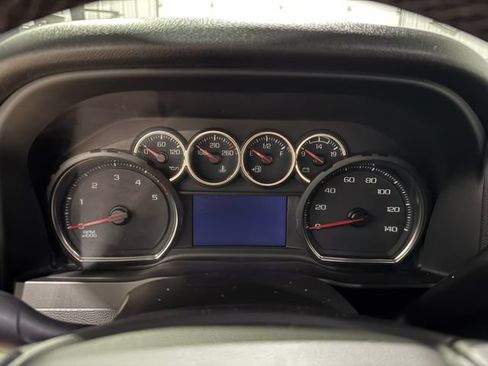 Used 2023 Chevrolet Silverado 2500 LT AWD/4WD image 16
