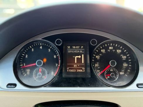 Used 2014 Volkswagen CC R-Line image 44