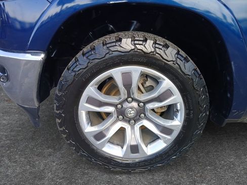 Used 2019 RAM 1500 Limited AWD/4WD image 9
