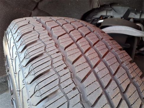 Used 2021 Chevrolet Silverado 1500 RST image 36