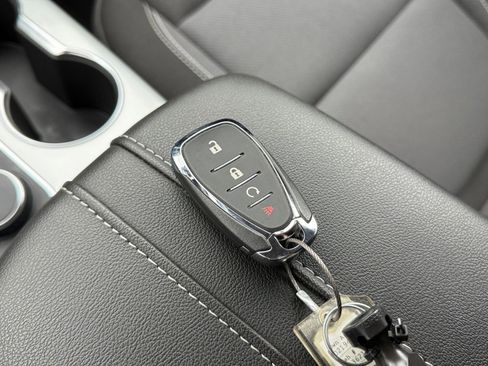 Used 2025 Chevrolet Blazer LT image 22