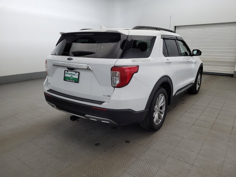 Used 2020 Ford Explorer XLT w/ Equipment Group 202A AWD/4WD image 9