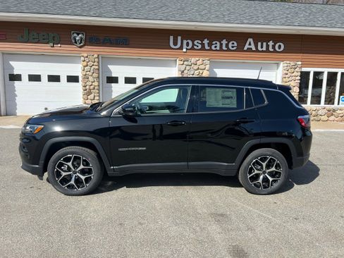 New 2026 Jeep Compass Limited AWD/4WD image 8