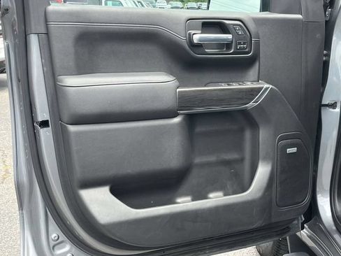 Used 2021 Chevrolet Silverado 1500 LTZ w/ LTZ Premium Package AWD/4WD image 15