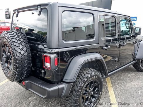 Used 2023 Jeep Wrangler Unlimited w/ Cold Weather Group AWD/4WD image 9