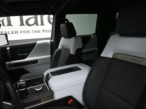 Used 2025 GMC Hummer EV 3X AWD/4WD image 16